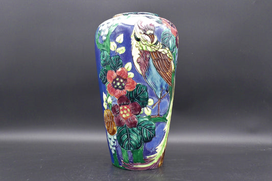 Big and Colorfull Trogon Ware Vase - England - Good Condition - 32 cm High.